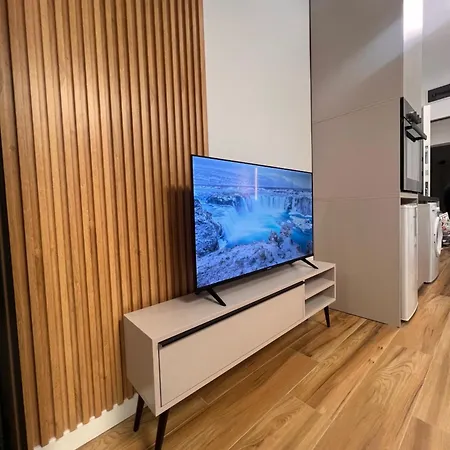 فندق مبيت وإفطار Mery Center تيرانا
